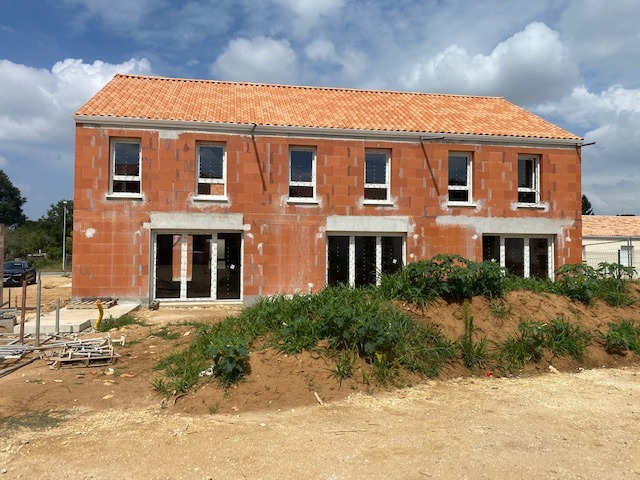 Chantier en cours à Tonnay Charentes